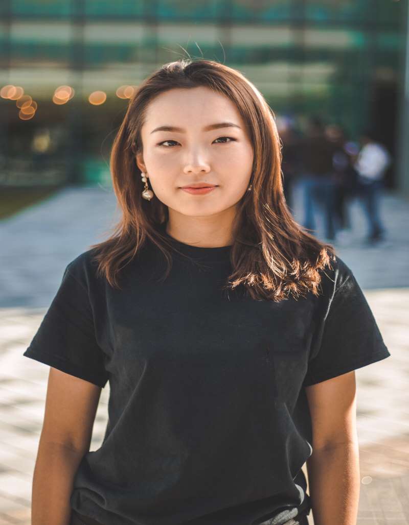 Tanzi Liu Photo Headshot