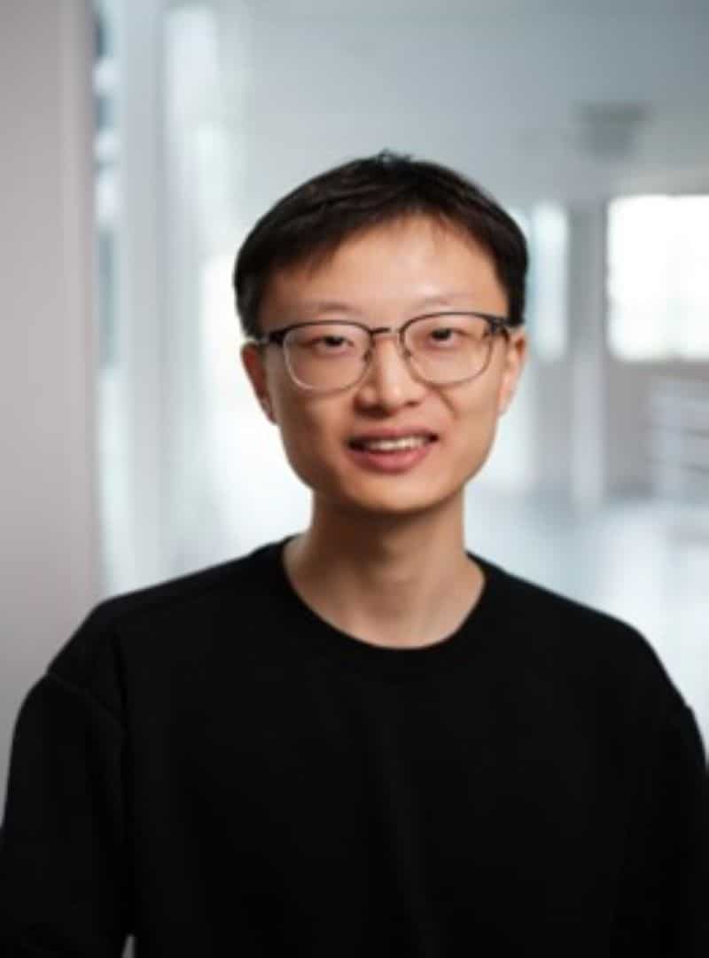 Portrait picture of Zheng Li